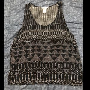 Black and white H&M patterned tank